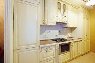 Апартаменты Apartments Lux in city center Lviv Львов Апартаменты Делюкс по адресу: улица Katedralna 7-14